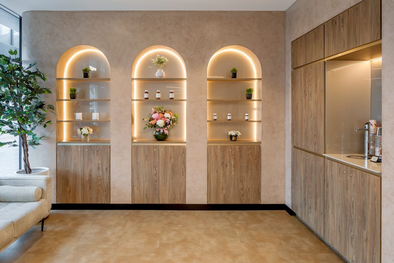 PERTHHEALTHCARE_002_small-0x1080-c-default